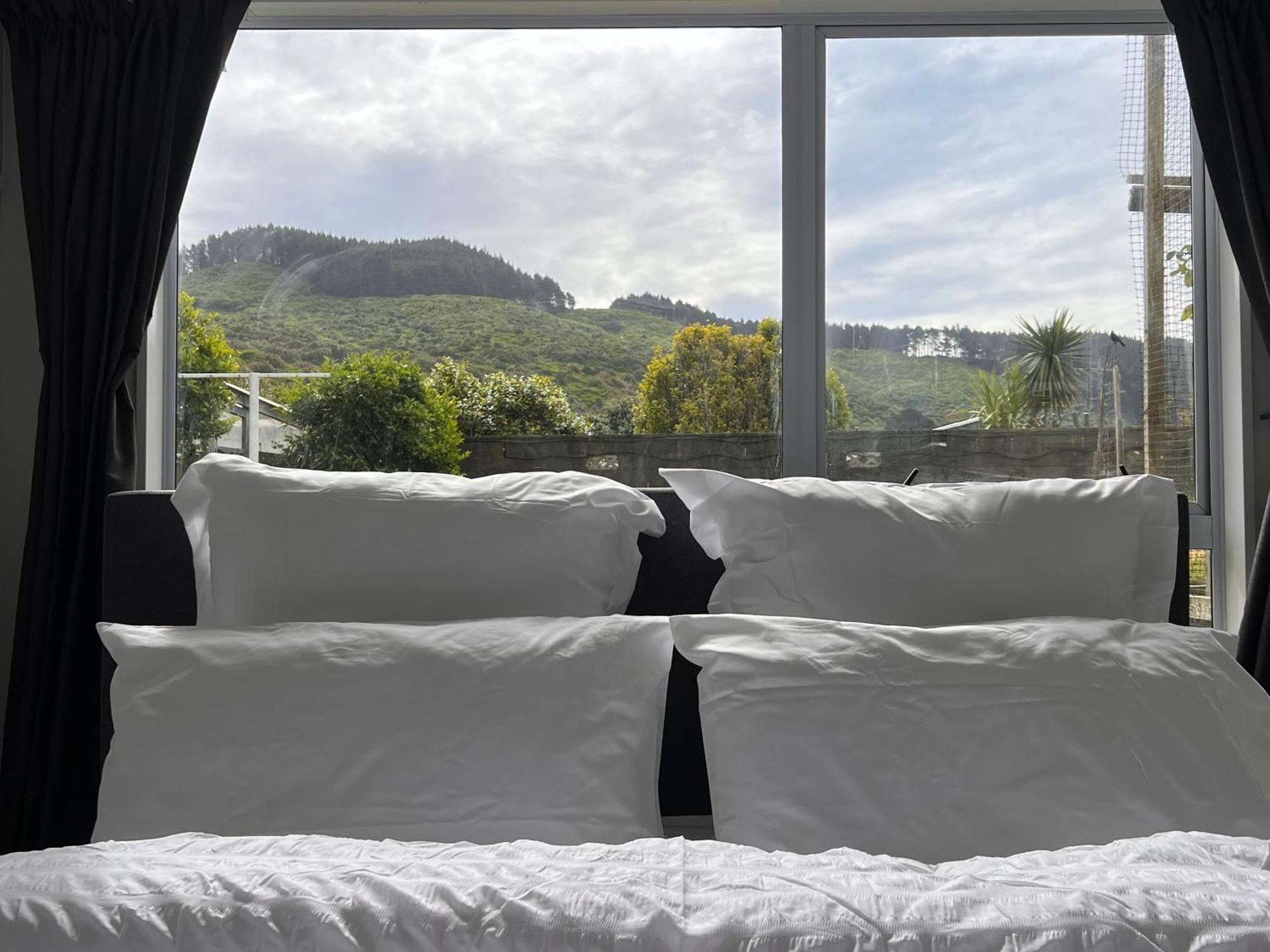 Hill View Abode Tawa Appartement Wellington Buitenkant foto